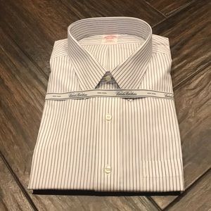 BROOKS BROTHERS DRESS SHIRT